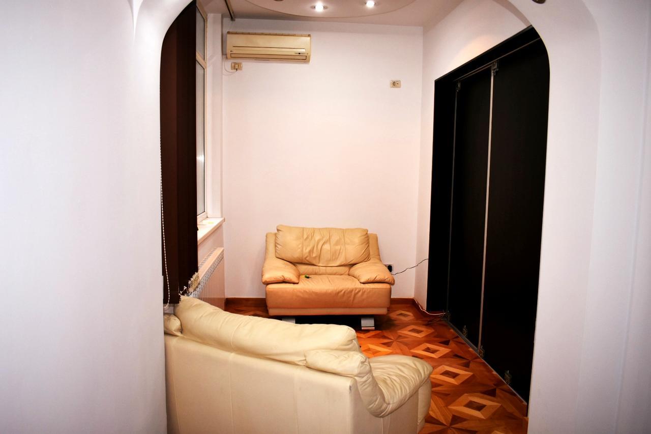 Grand Central Accomodation Sala Palatului Bucharest Luaran gambar
